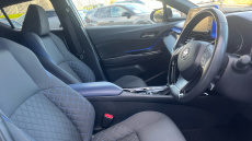 Toyota C-HR 2.0 Hybrid Dynamic 5dr CVT Hybrid Hatchback